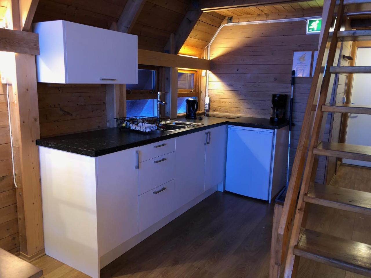 Lofoten Feriesenter * Svolvaer